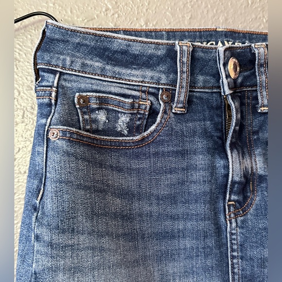 American Eagle Petite Size 00 Mid Waist Raw Hem Blue Denim Jean Mini Skirt NWOT - Picture 6 of 13